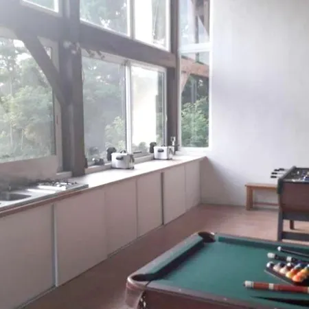 Villa De 6 Chambres Avec Vue Sur Le Lac Piscine Privee Et Jardin Amenage A Lit Et Mixe * Lit-et-Mixe